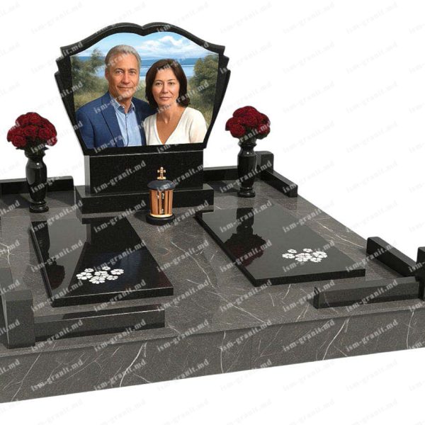 ПАМЯТНИК НА МОГИЛУ №0792